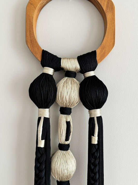 Nudo de pared Humay